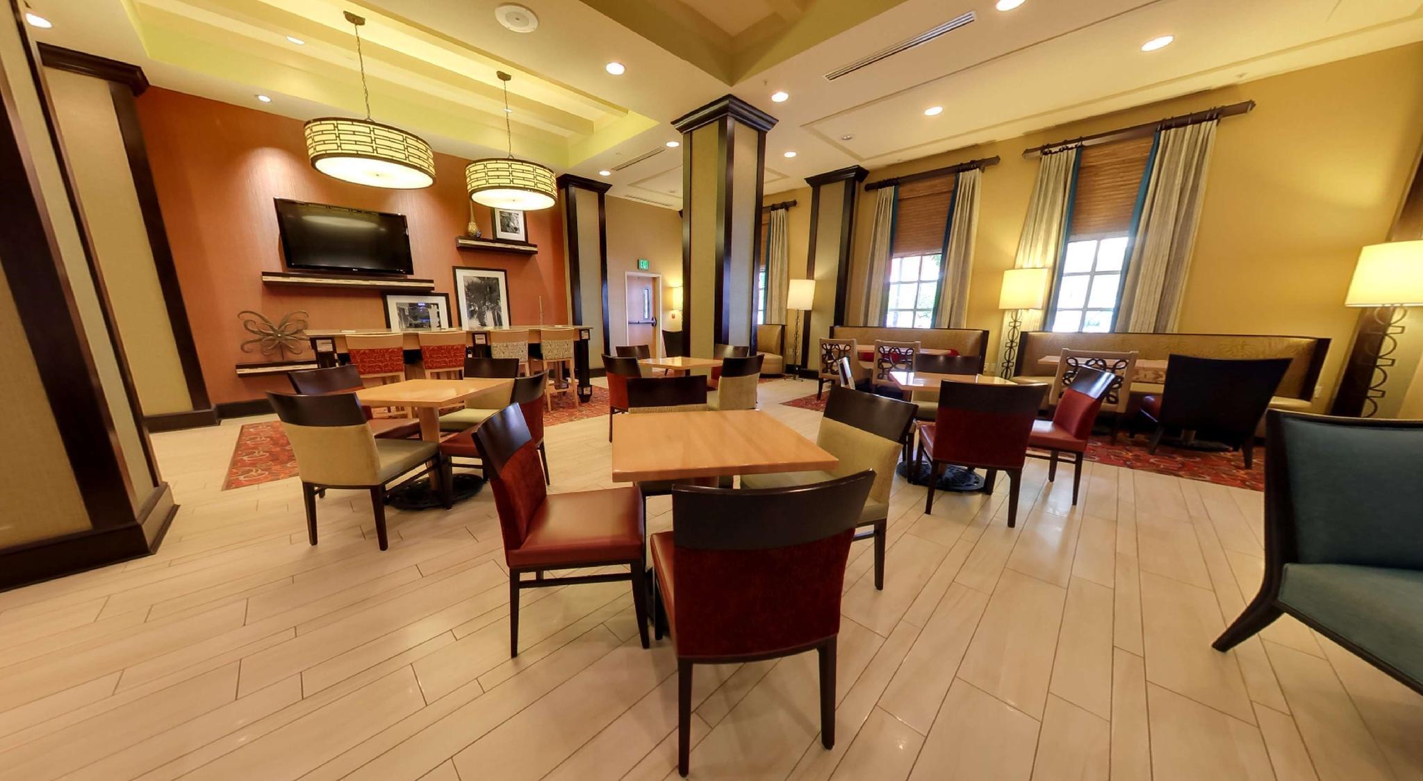 Hampton Inn & Suites St. Petersburg/Downtown Екстер'єр фото