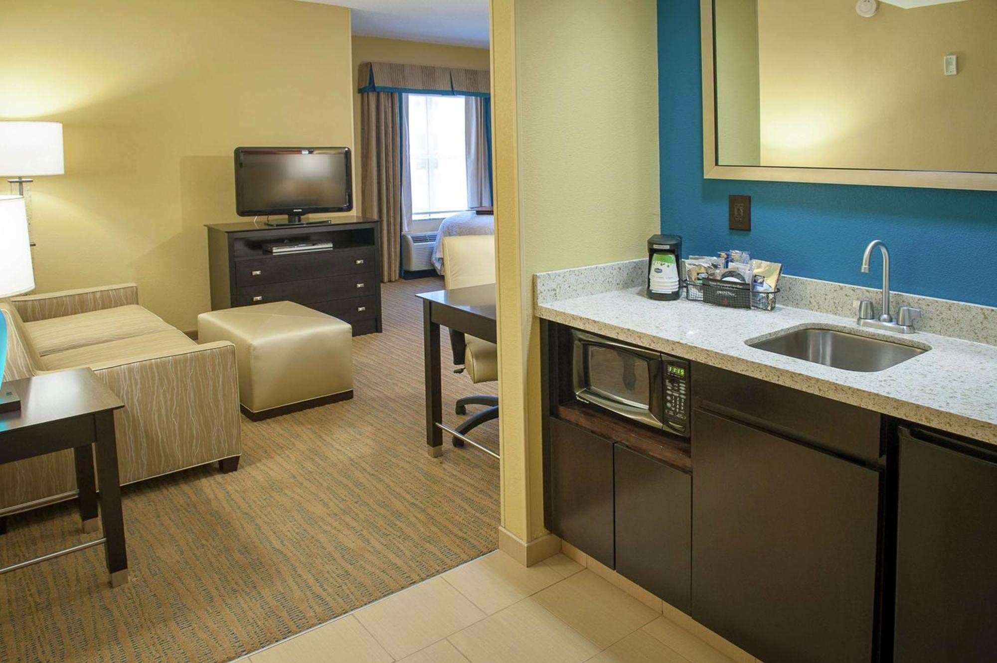 Hampton Inn & Suites St. Petersburg/Downtown Екстер'єр фото