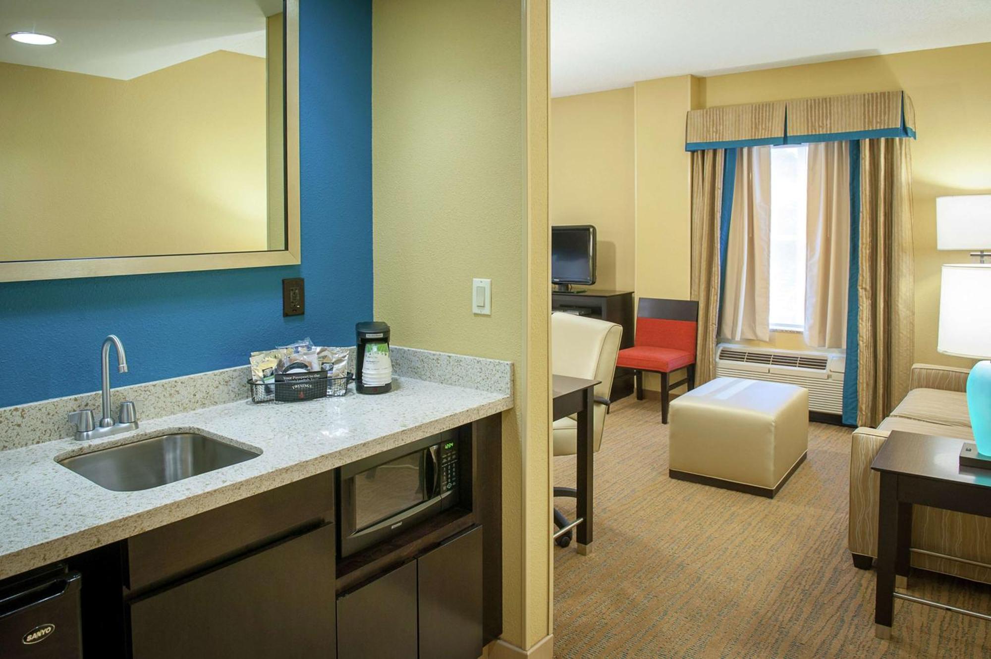Hampton Inn & Suites St. Petersburg/Downtown Екстер'єр фото