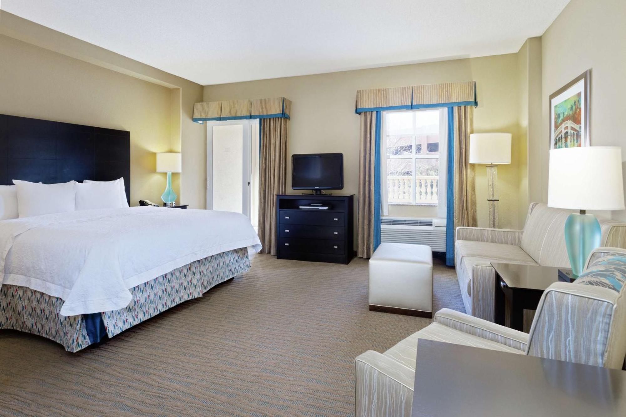 Hampton Inn & Suites St. Petersburg/Downtown Екстер'єр фото