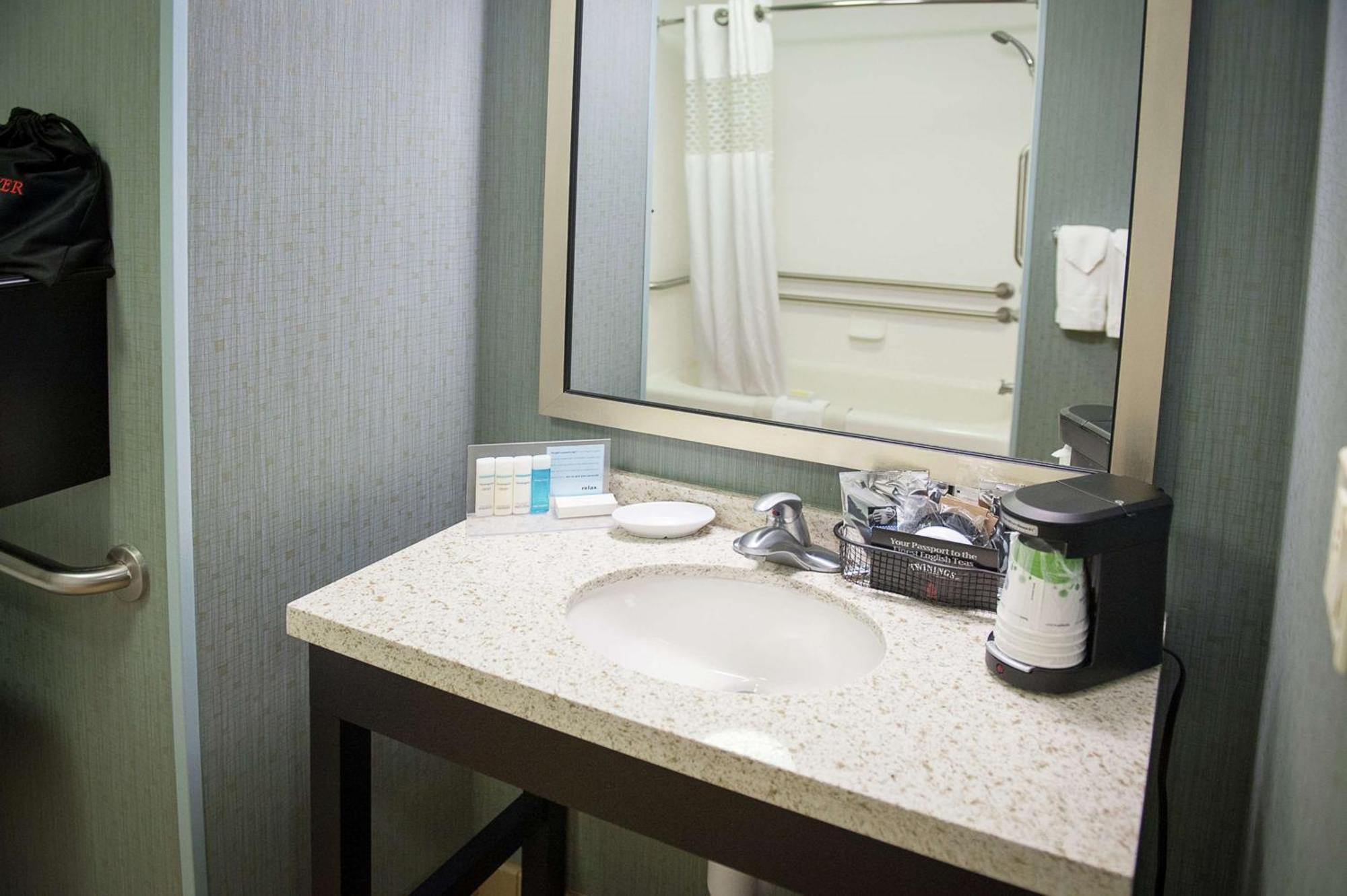 Hampton Inn & Suites St. Petersburg/Downtown Екстер'єр фото