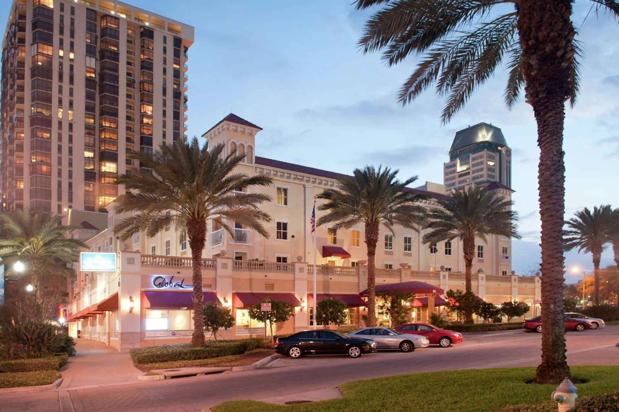 Hampton Inn & Suites St. Petersburg/Downtown Екстер'єр фото