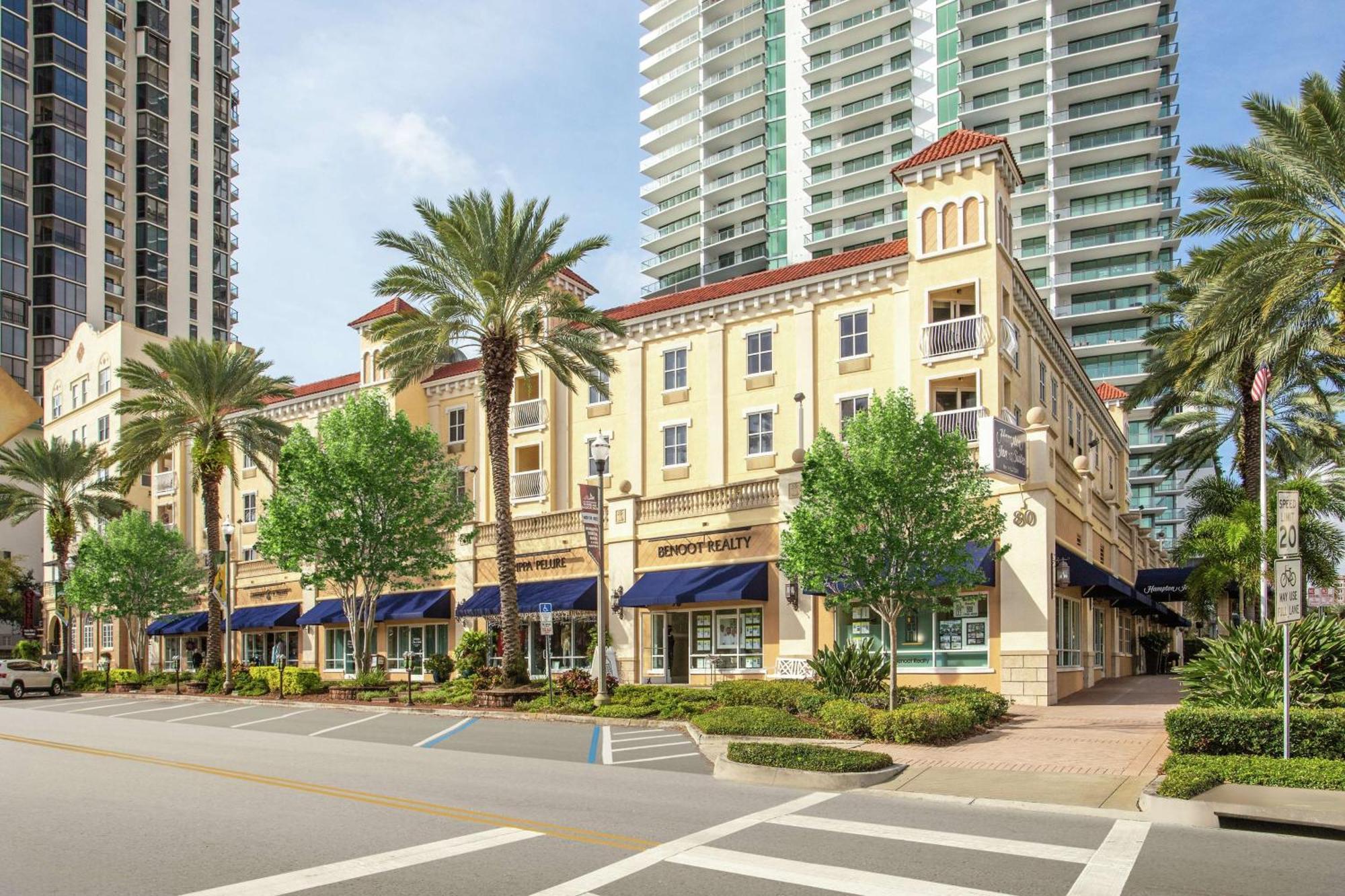 Hampton Inn & Suites St. Petersburg/Downtown Екстер'єр фото
