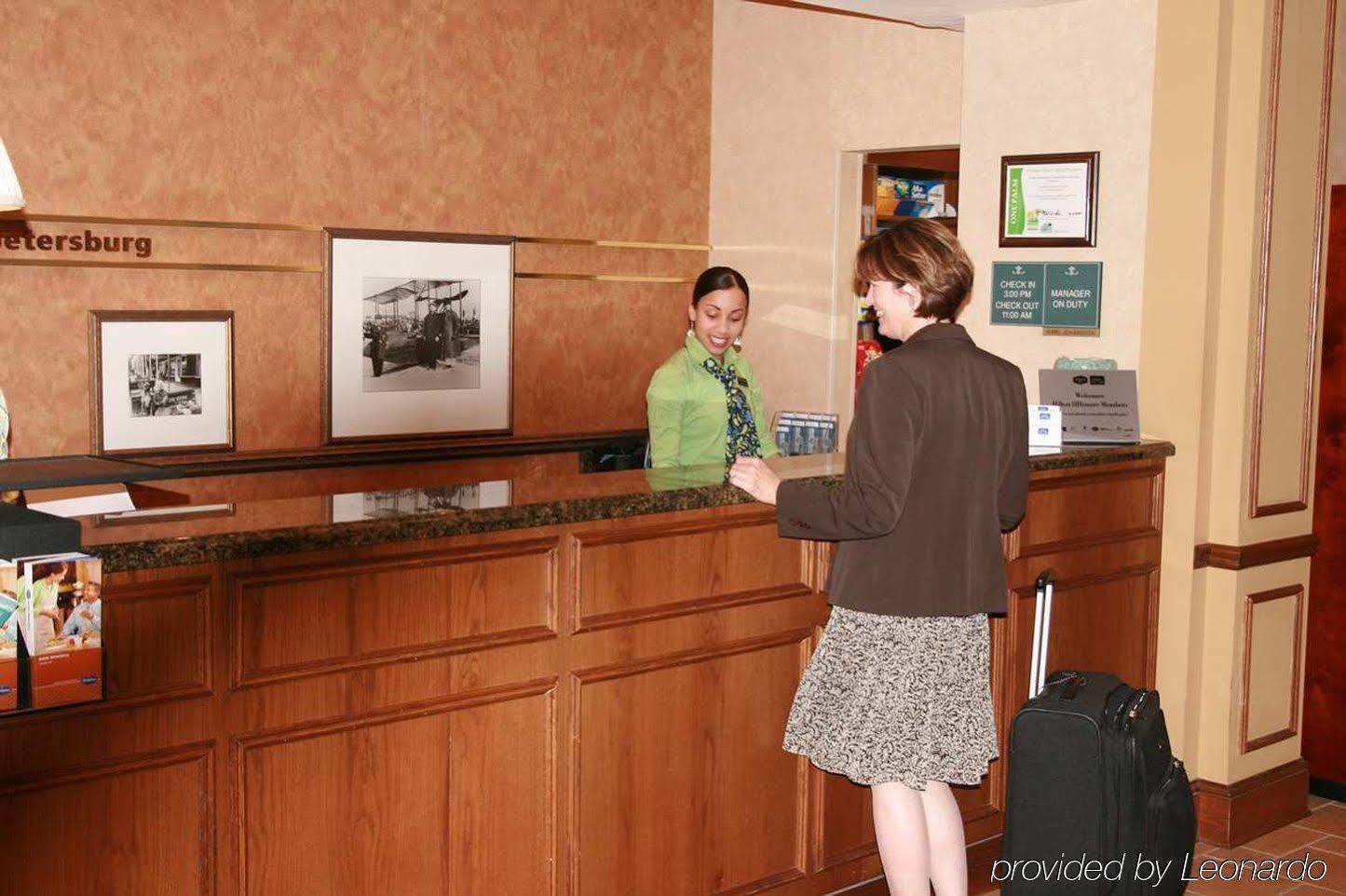 Hampton Inn & Suites St. Petersburg/Downtown Інтер'єр фото