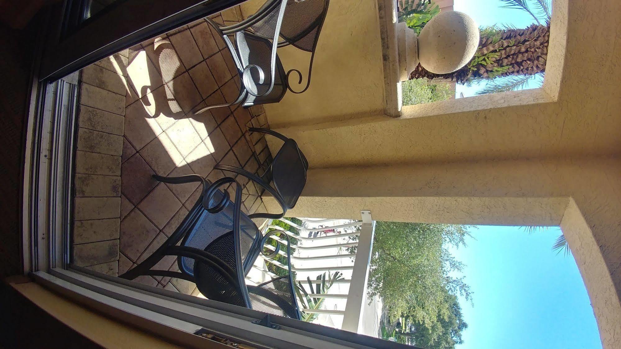 Hampton Inn & Suites St. Petersburg/Downtown Екстер'єр фото